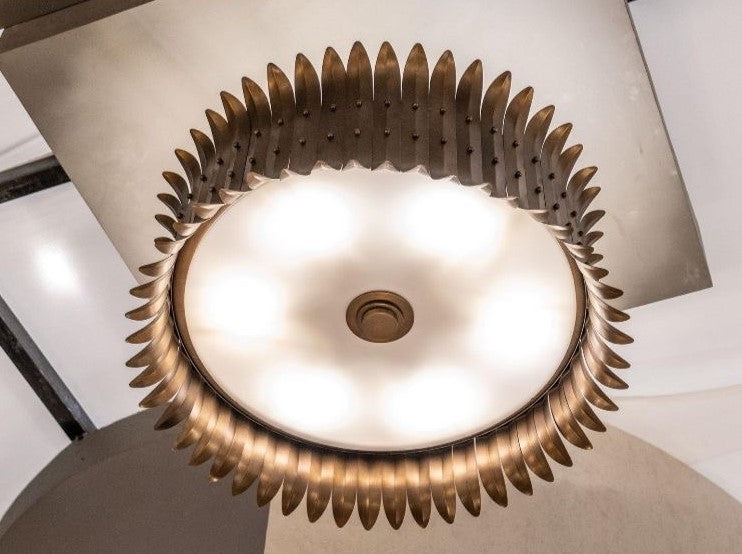 Royal Wing Span Lamp