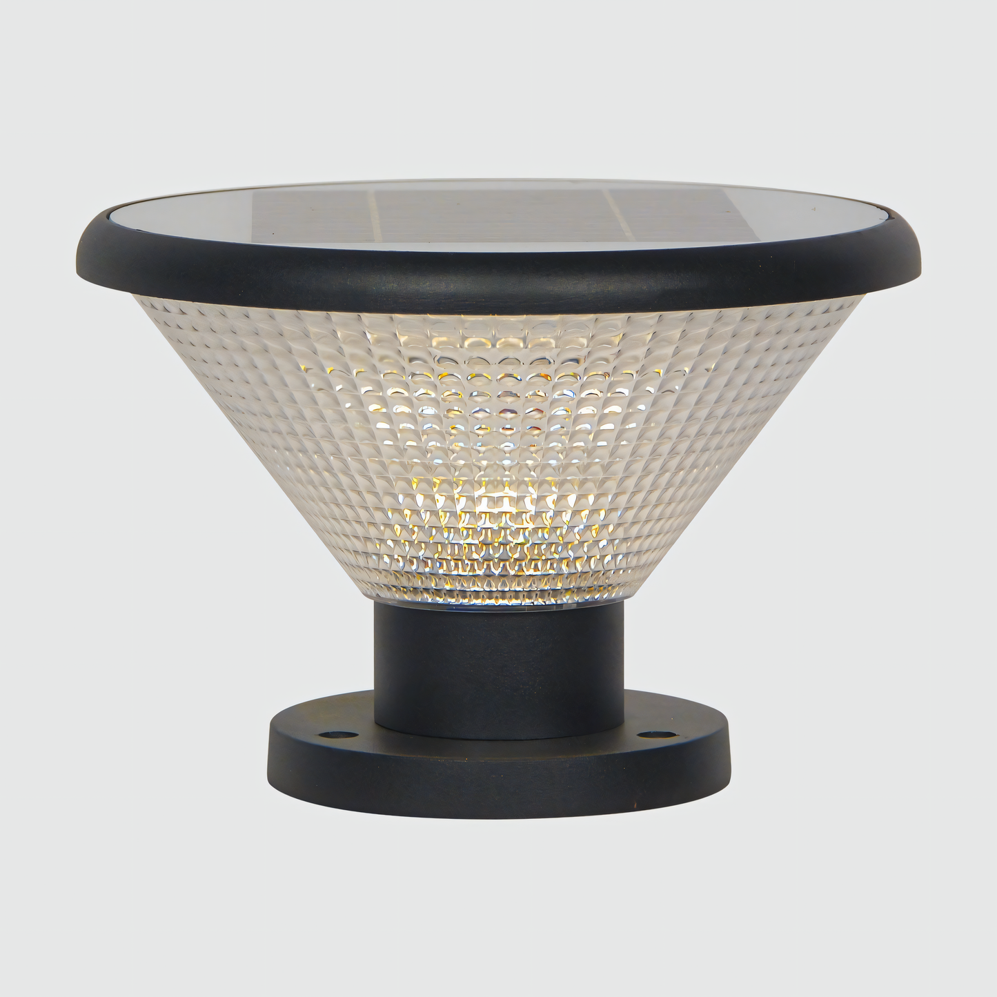 Sustainable outdoor lighting for the tranquil Desert Oasis
