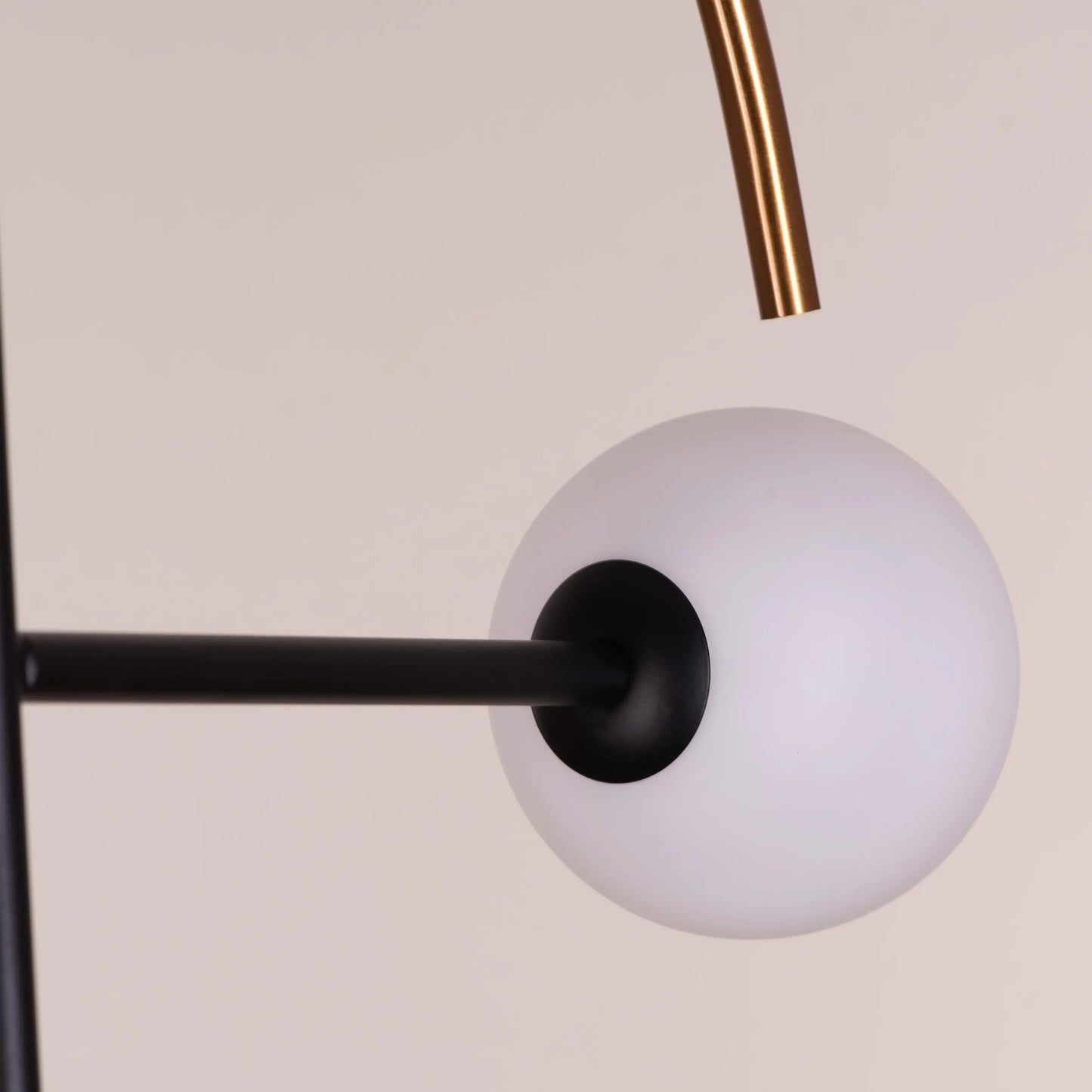 Keep On Dancing (Black, Gold) Pendant Light