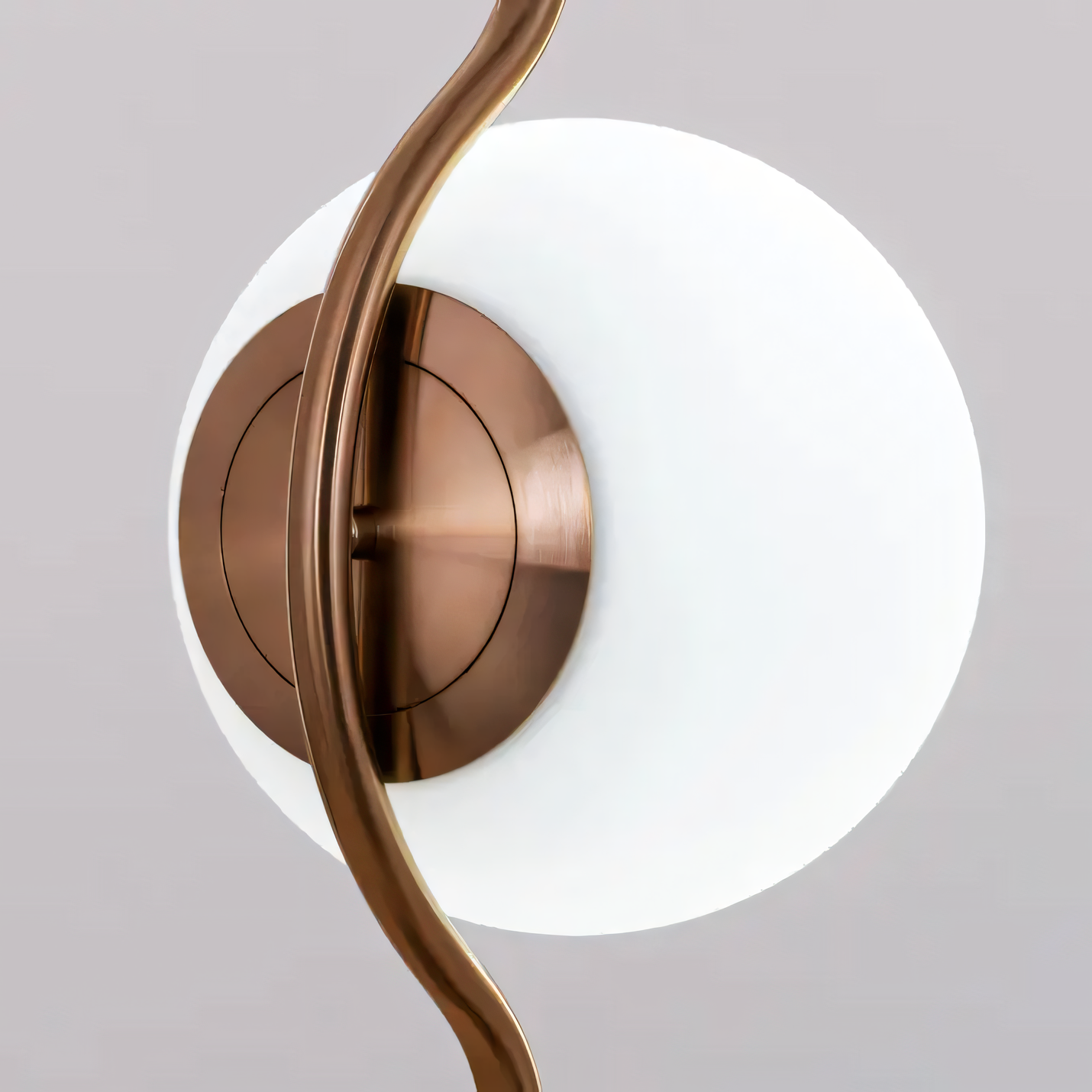 Elegant crane-inspired table lamp with marble base and gold finish