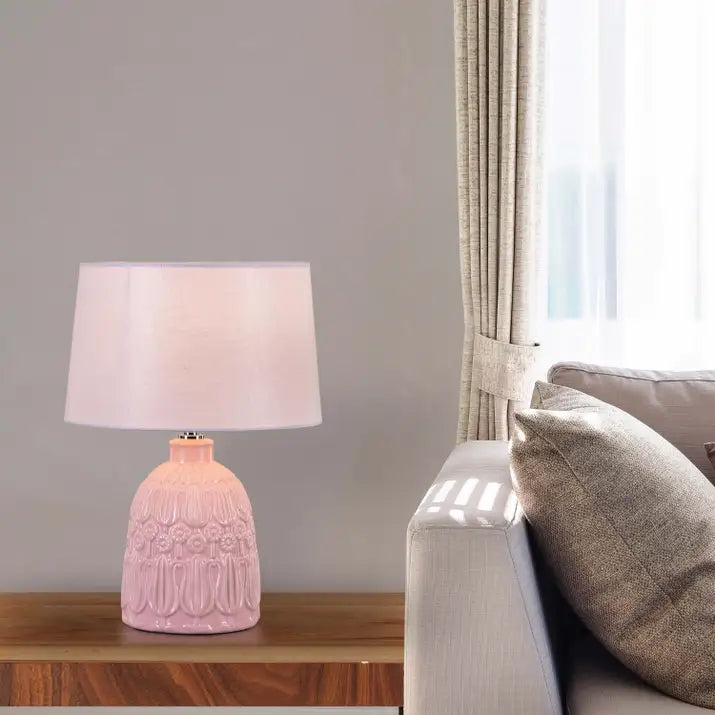 Charming and delightful design in a ceramic lamp