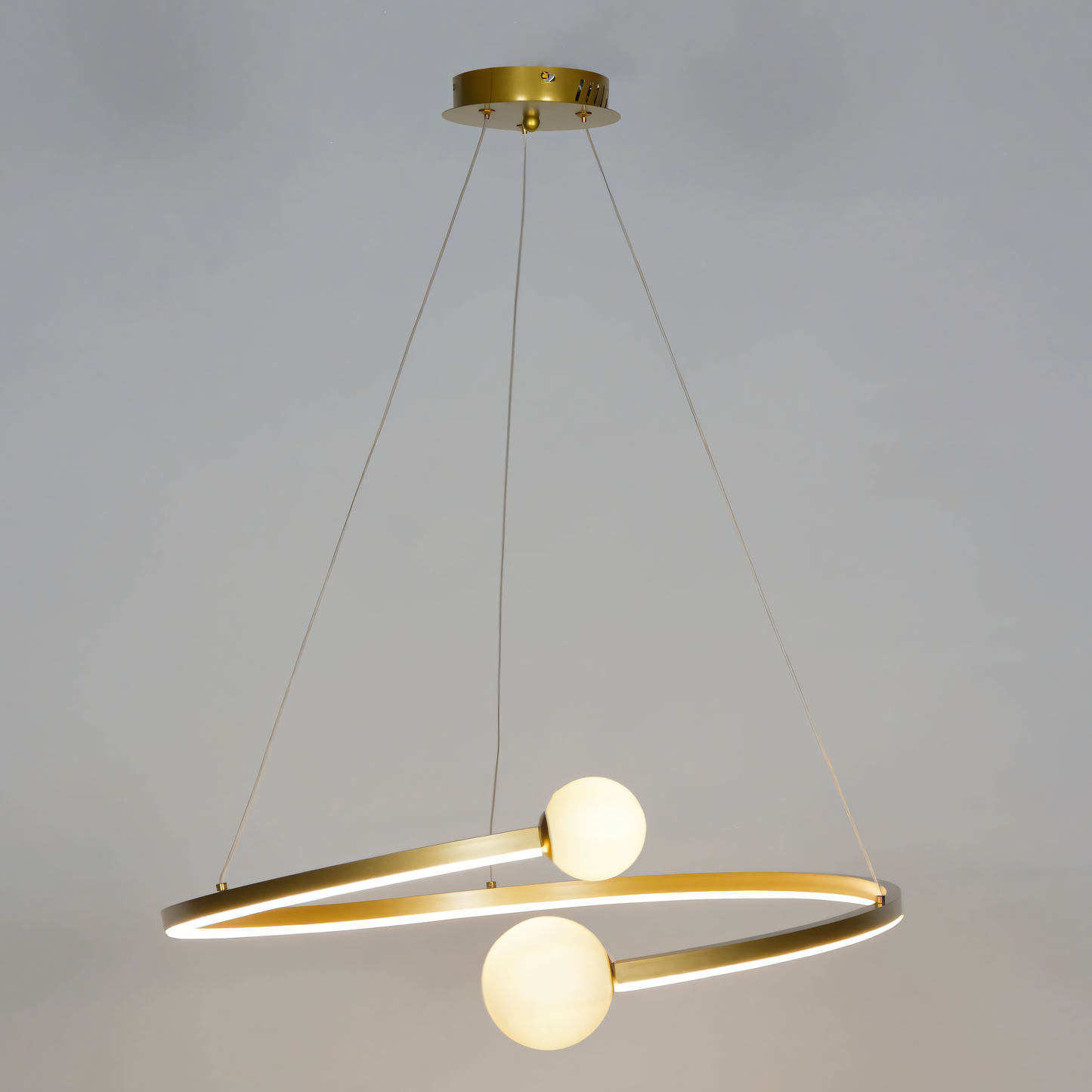 Refined and elegant hanging light fixture with a blend of natural and man-made elements