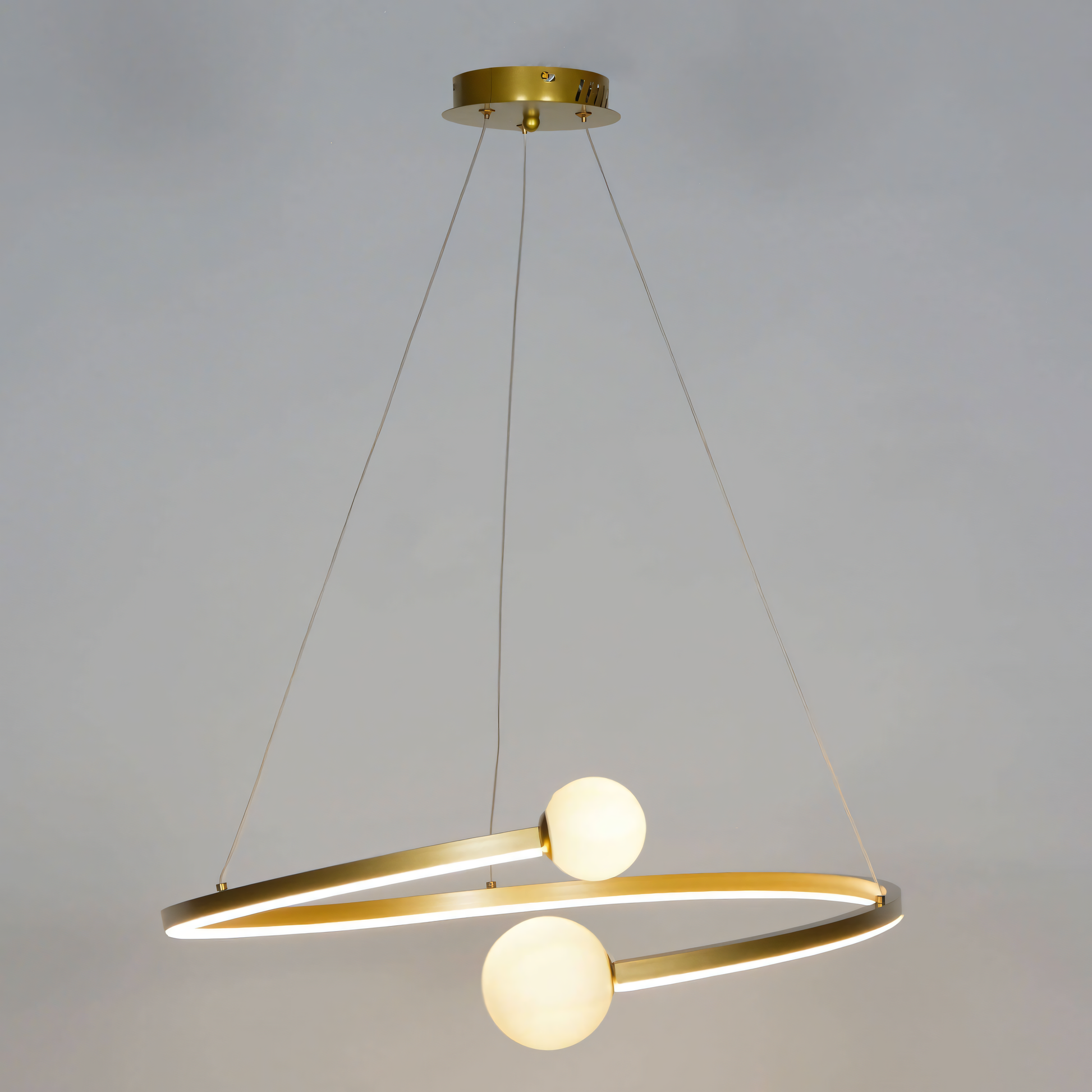 Refined and elegant hanging light fixture with a blend of natural and man-made elements