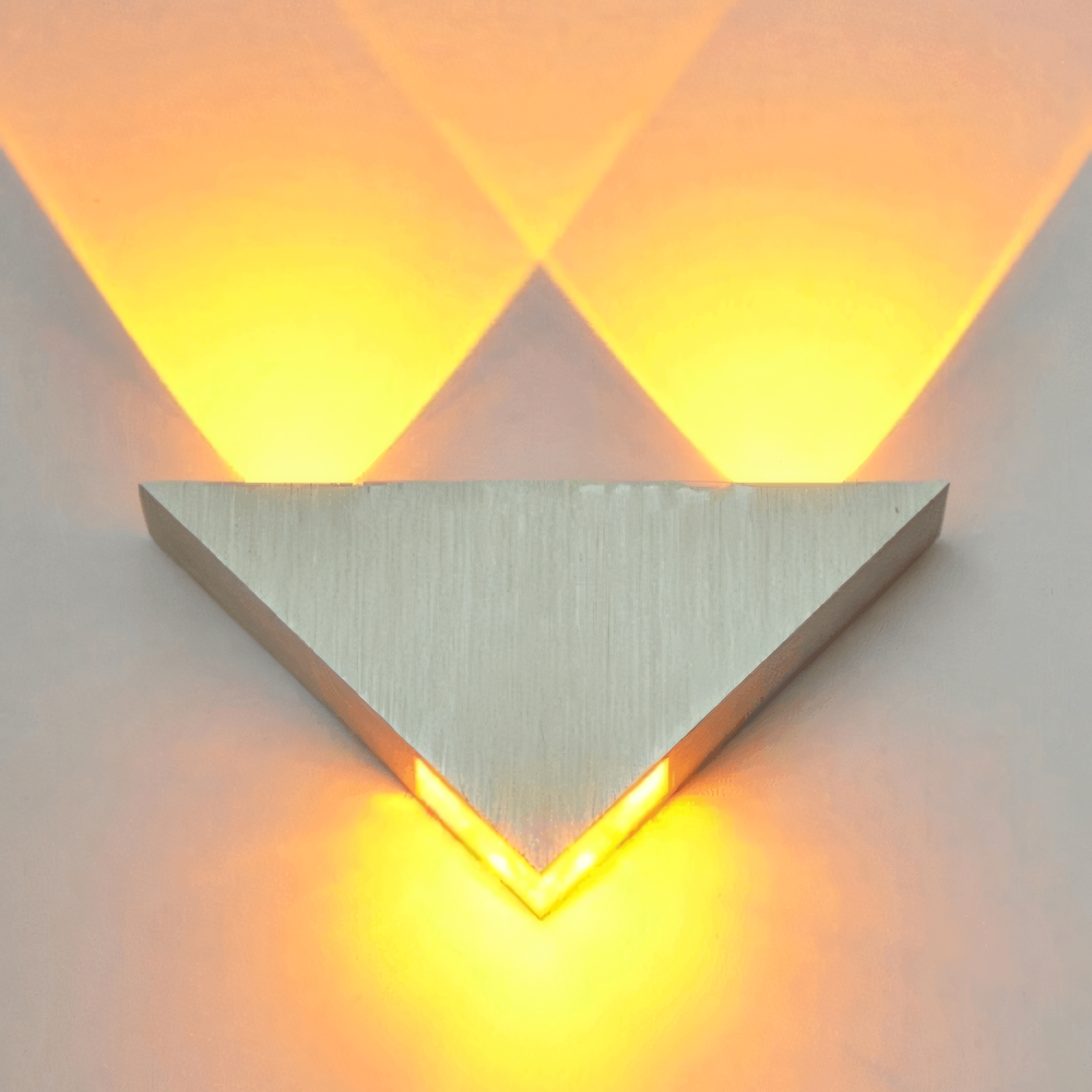 Geometric LED facade lighting for cultural buildings