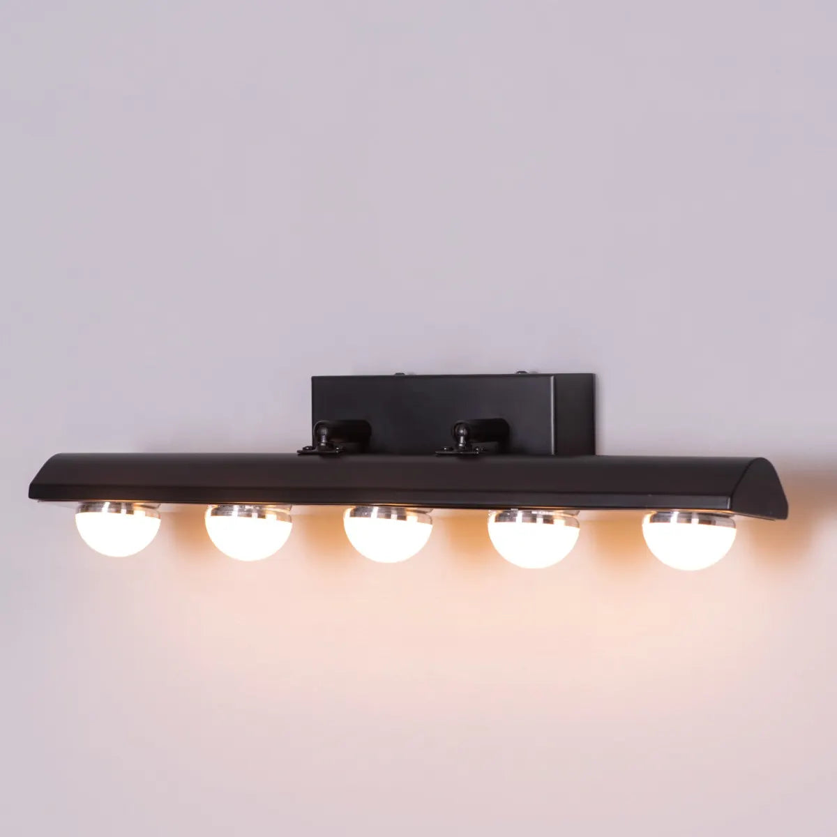 Stage Show Vanity Light – a luxurious, energy-efficient lighting fixture designed for flawless, shadow-free illumination, perfect for modern vanity areas and dressing spaces.