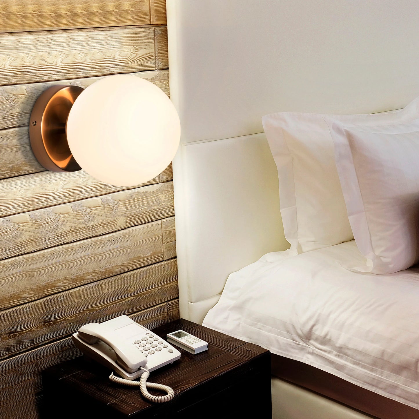 Single Life Wall Light in Polished Chrome Finish