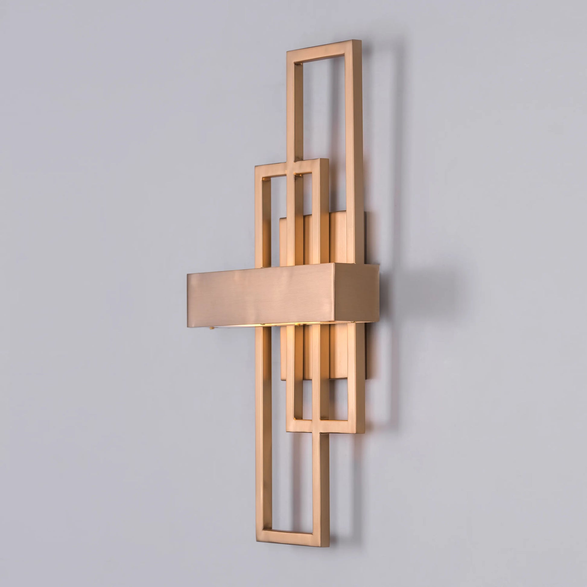 Never Gets Old Wall Light – luxury wall lighting fixture with classic design and timeless elegance for refined home decor