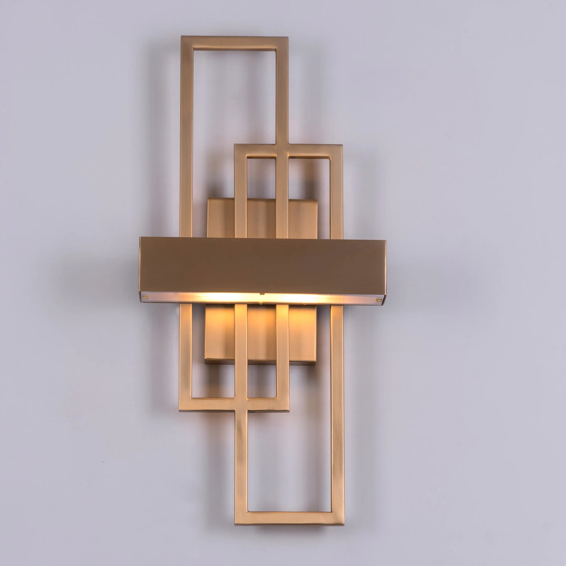 Never Gets Old Wall Light – luxury wall lighting fixture with classic design and timeless elegance for refined home decor