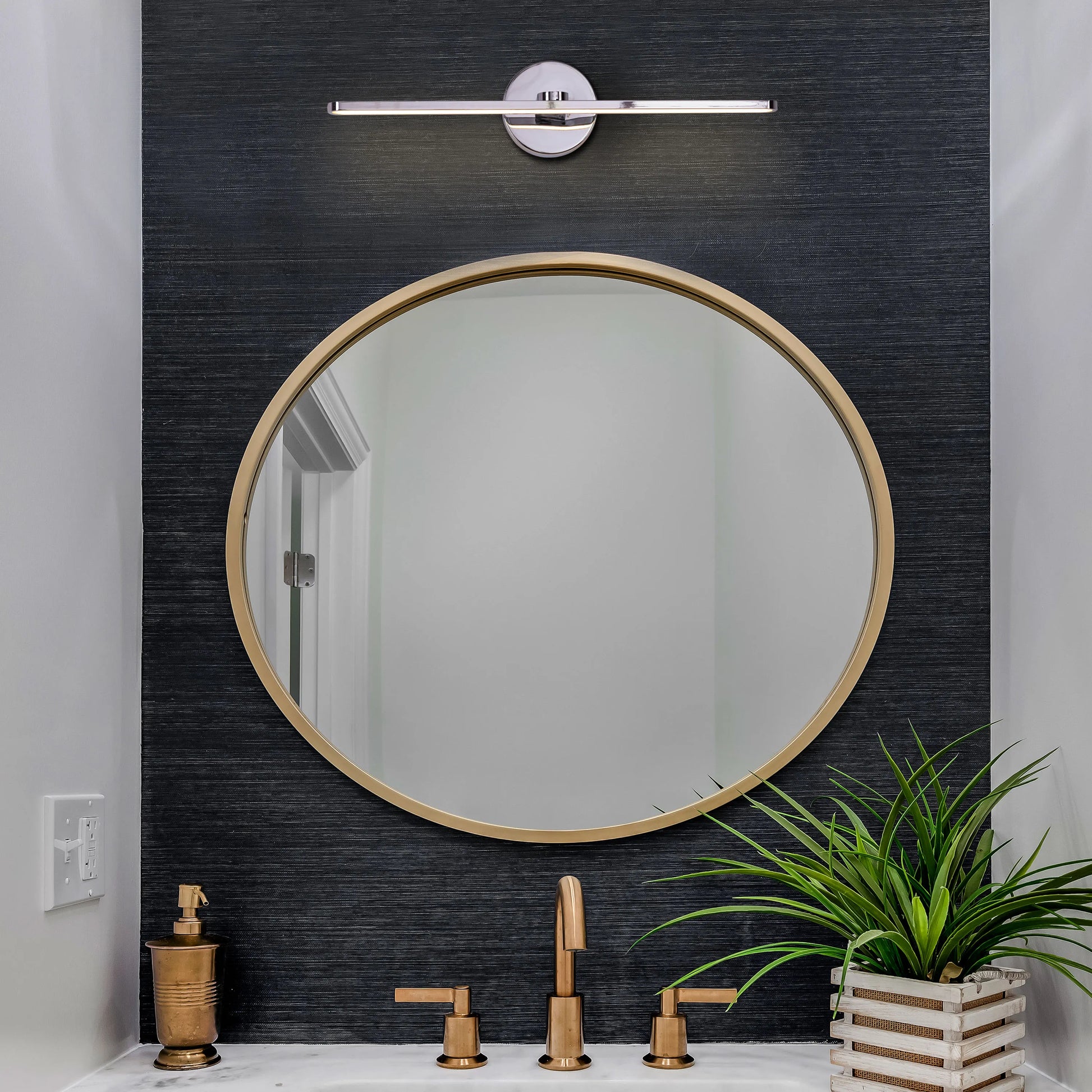 It’s A Must Picture/Vanity Wall Light – sleek and versatile LED wall light designed for illuminating artwork and vanity spaces with modern elegance