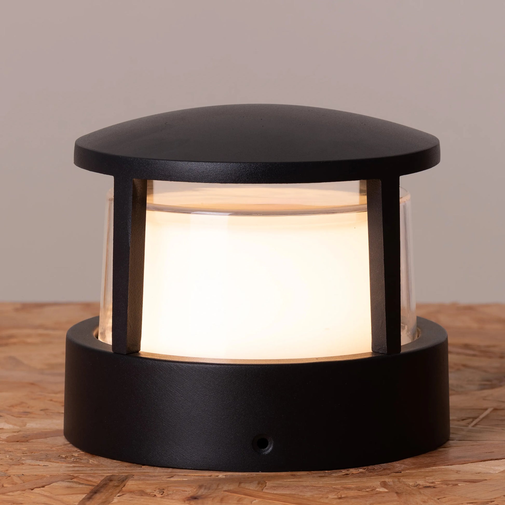 Maize Indoor/Outdoor Wall Light (IP65 Rated) – weatherproof, energy-efficient LED wall light with a modern design for stylish illumination indoors or outdoors.