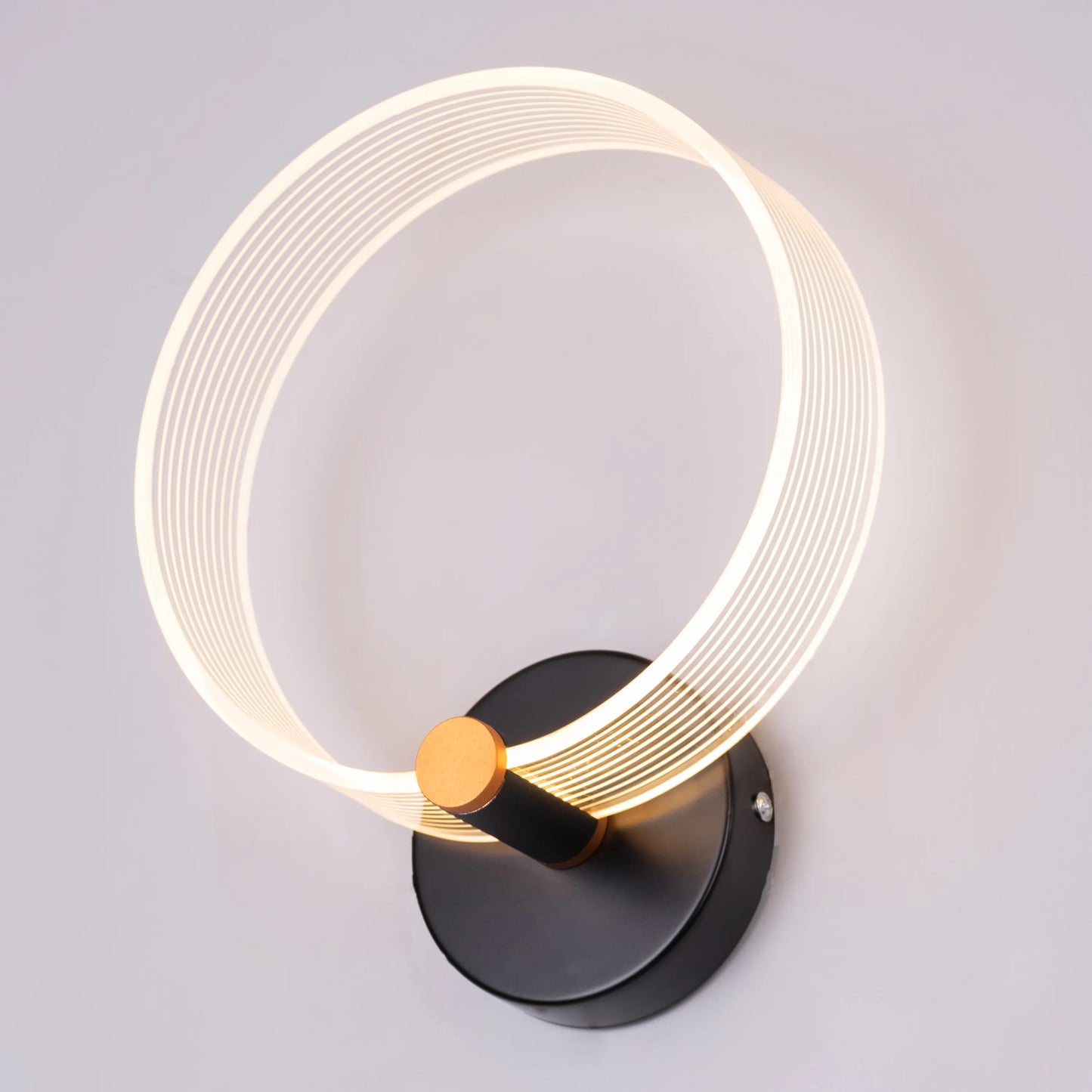 Meet & Greet Wall Light