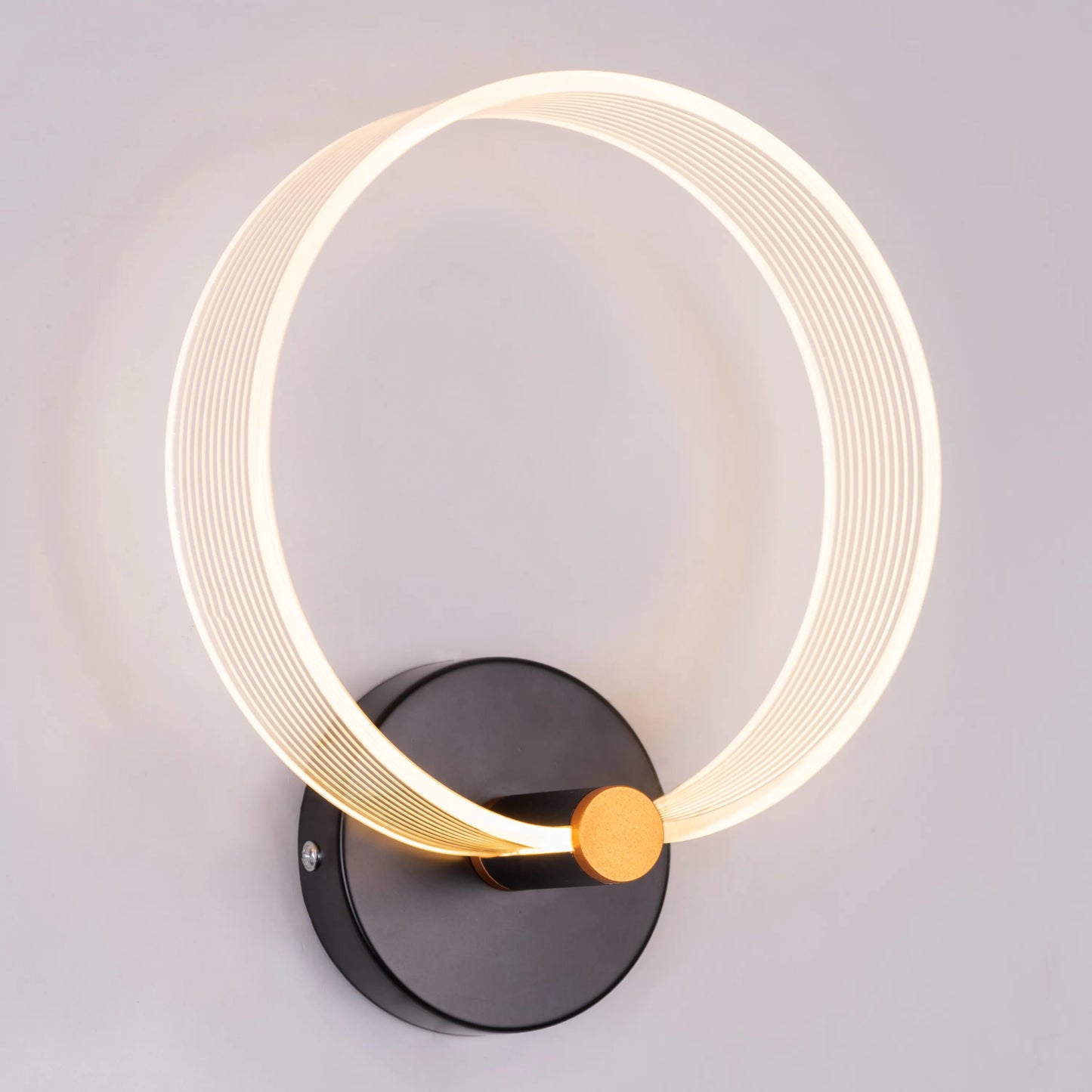 Meet & Greet Wall Light