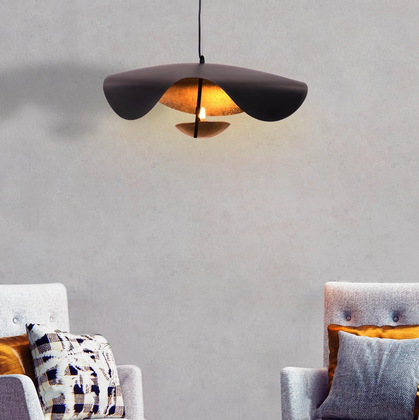 Stylish Driver's Seat Pendant Light Featuring Elegant Black Finish and Contemporary Design