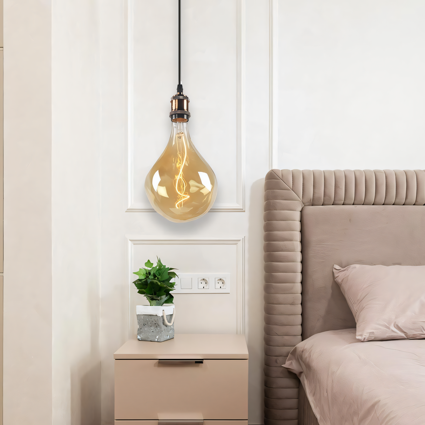 Minimalist and Sophisticated Edison Chandelier