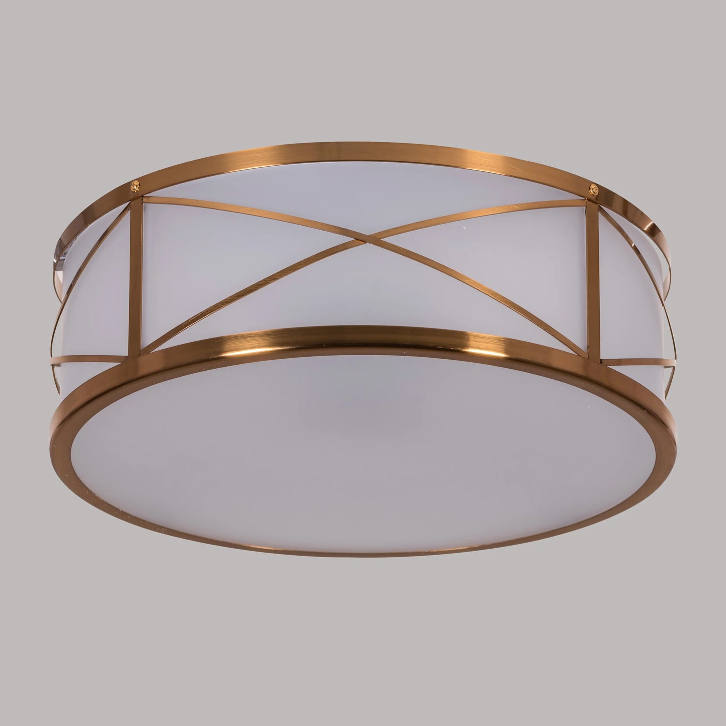 Timeless gold ceiling light for classic and contemporary spaces.