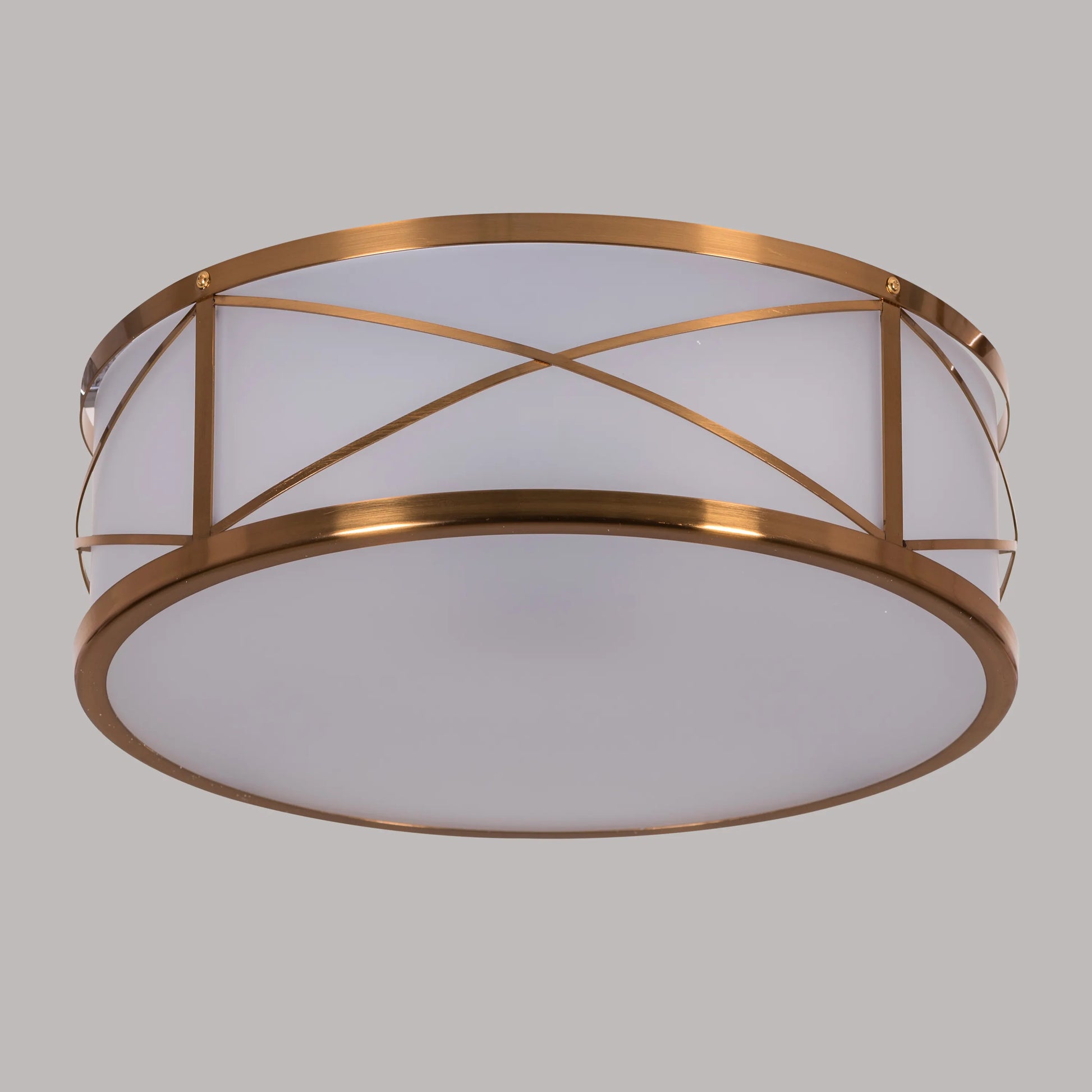 Timeless gold ceiling light for classic and contemporary spaces.
