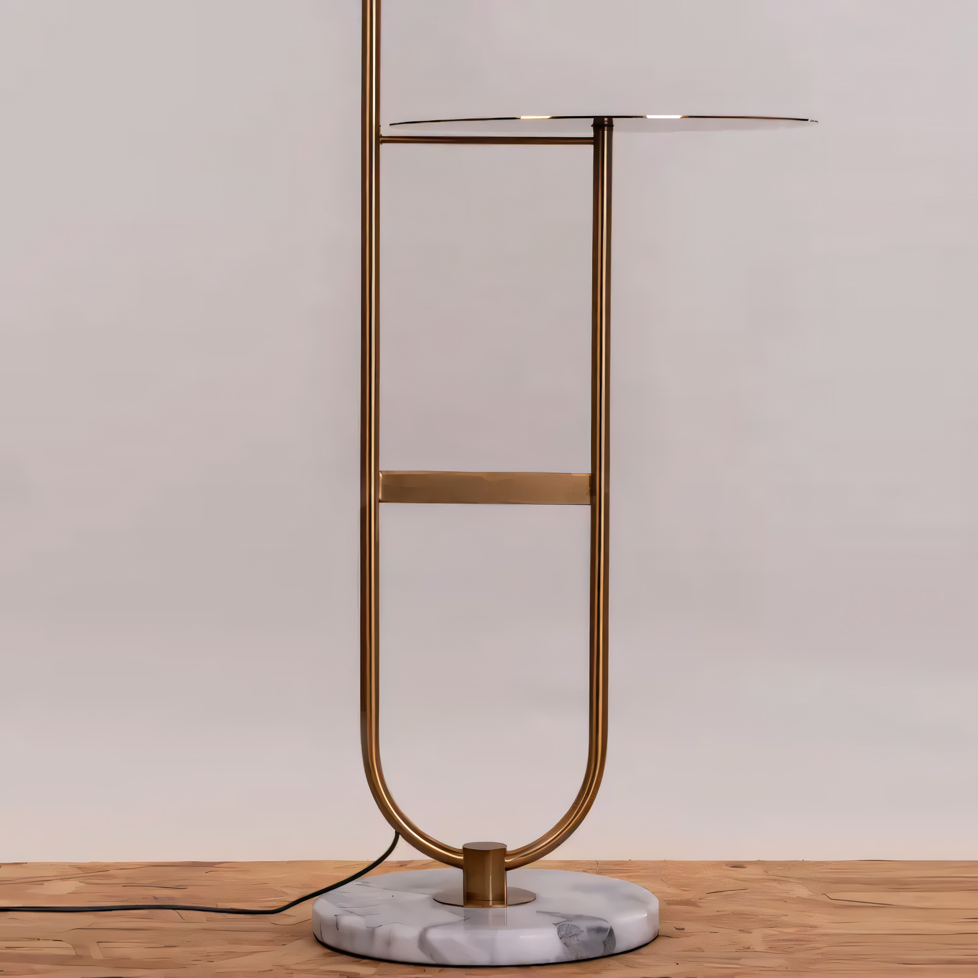 Three-light configuration for customizable illumination