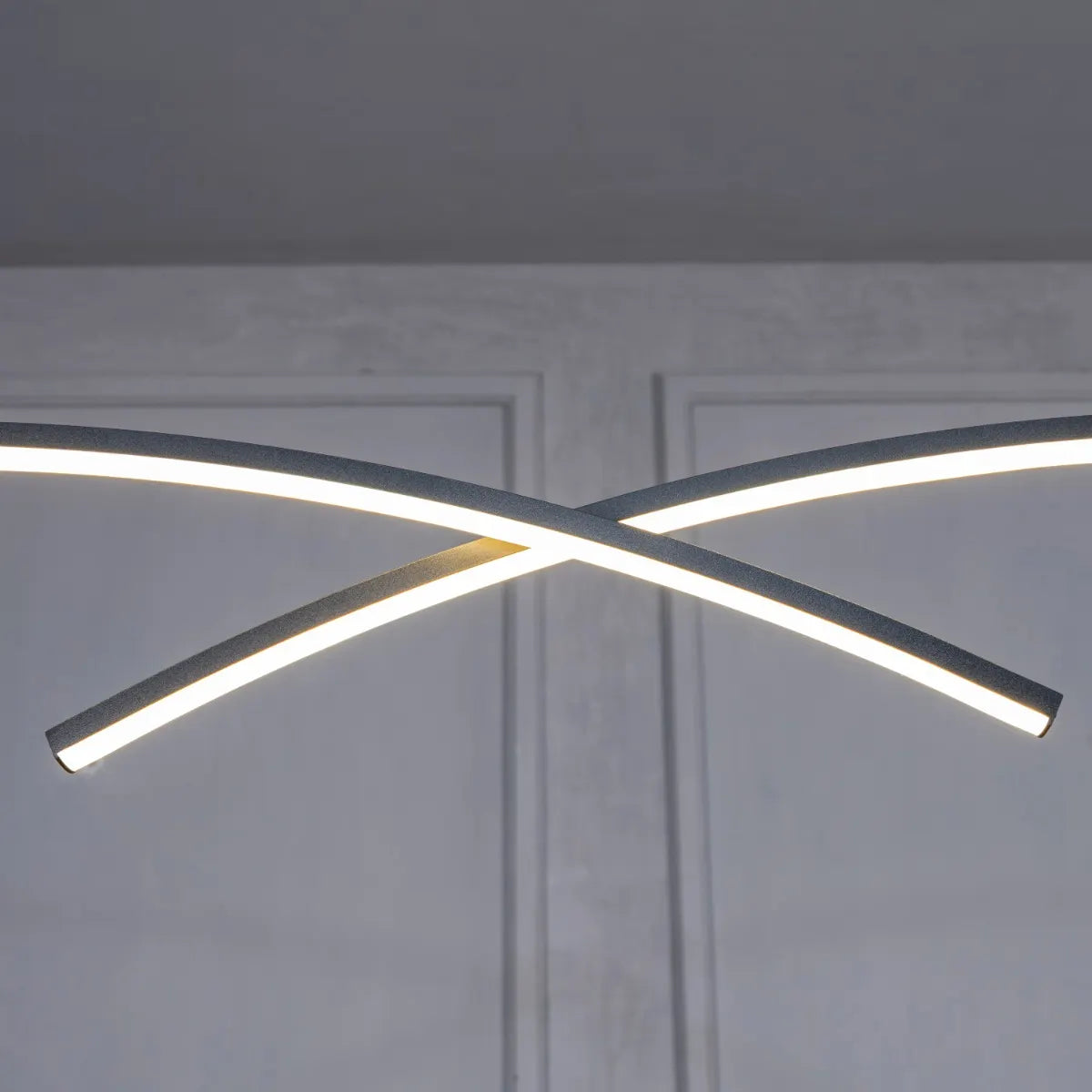 Half Mast (Large, Black, 3 Color Dimmable LED with Remote Control) Chandelier