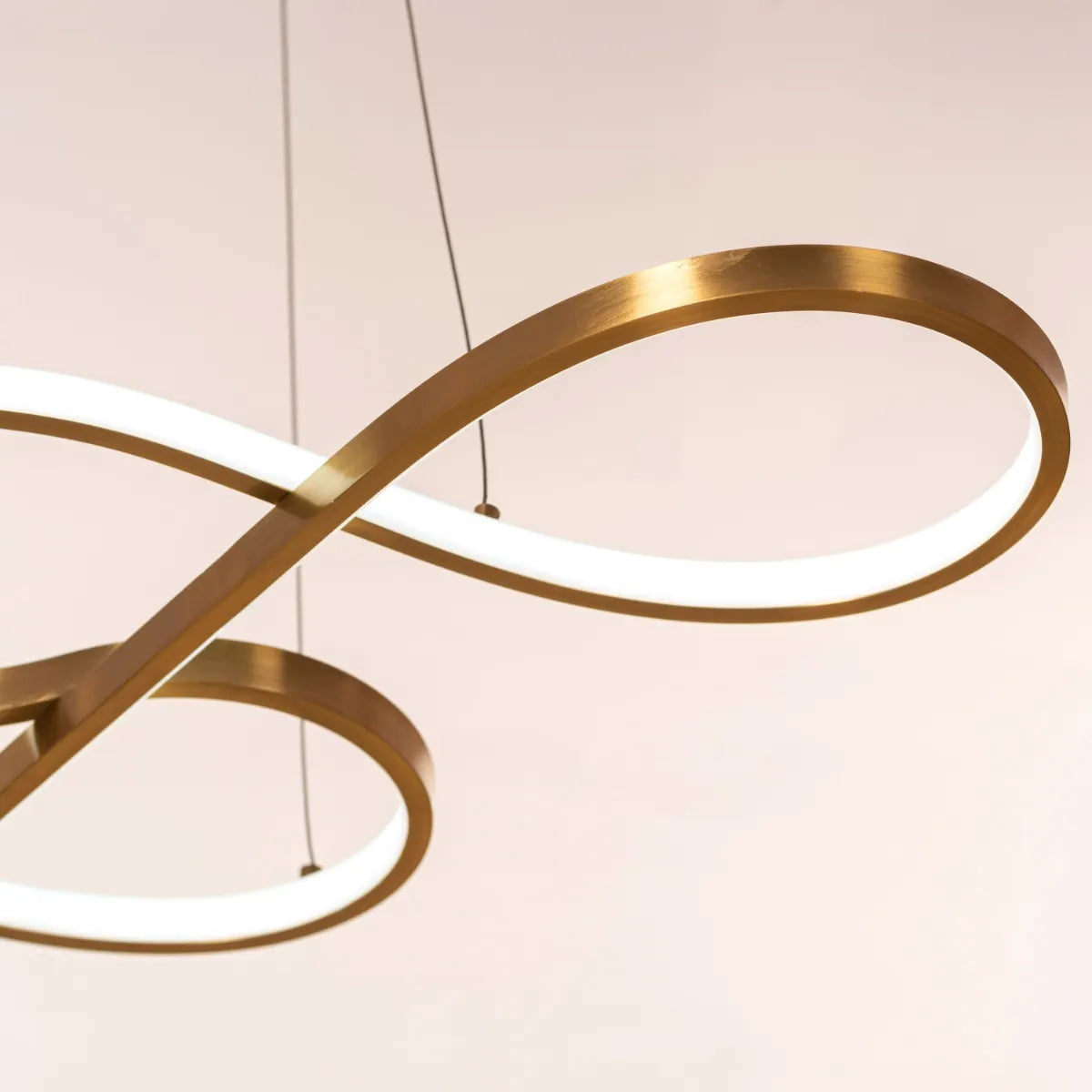 Dive Right In (Medium, Dimmable LED with Remote Control) Chandelier