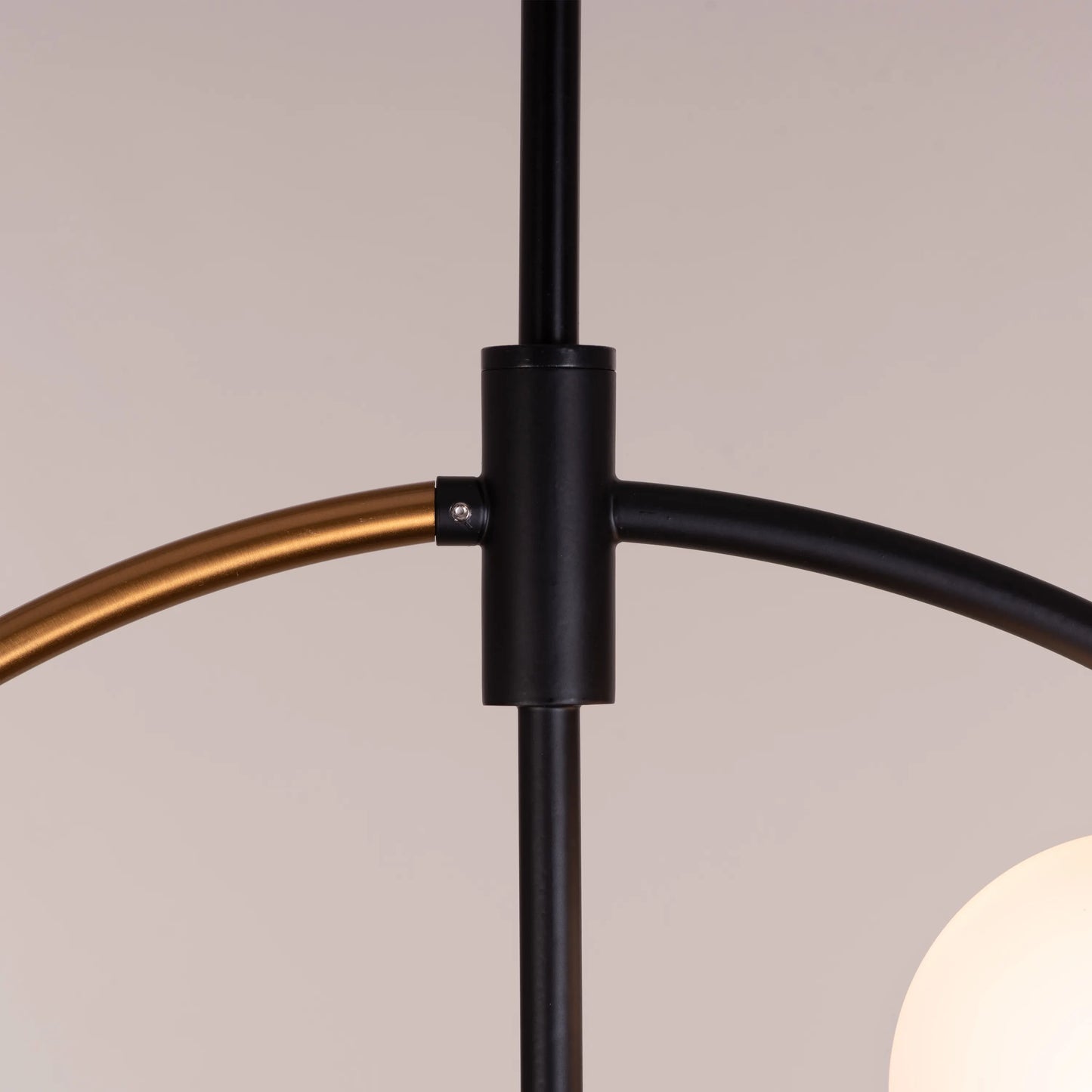 Keep On Dancing (Black, Gold) Pendant Light