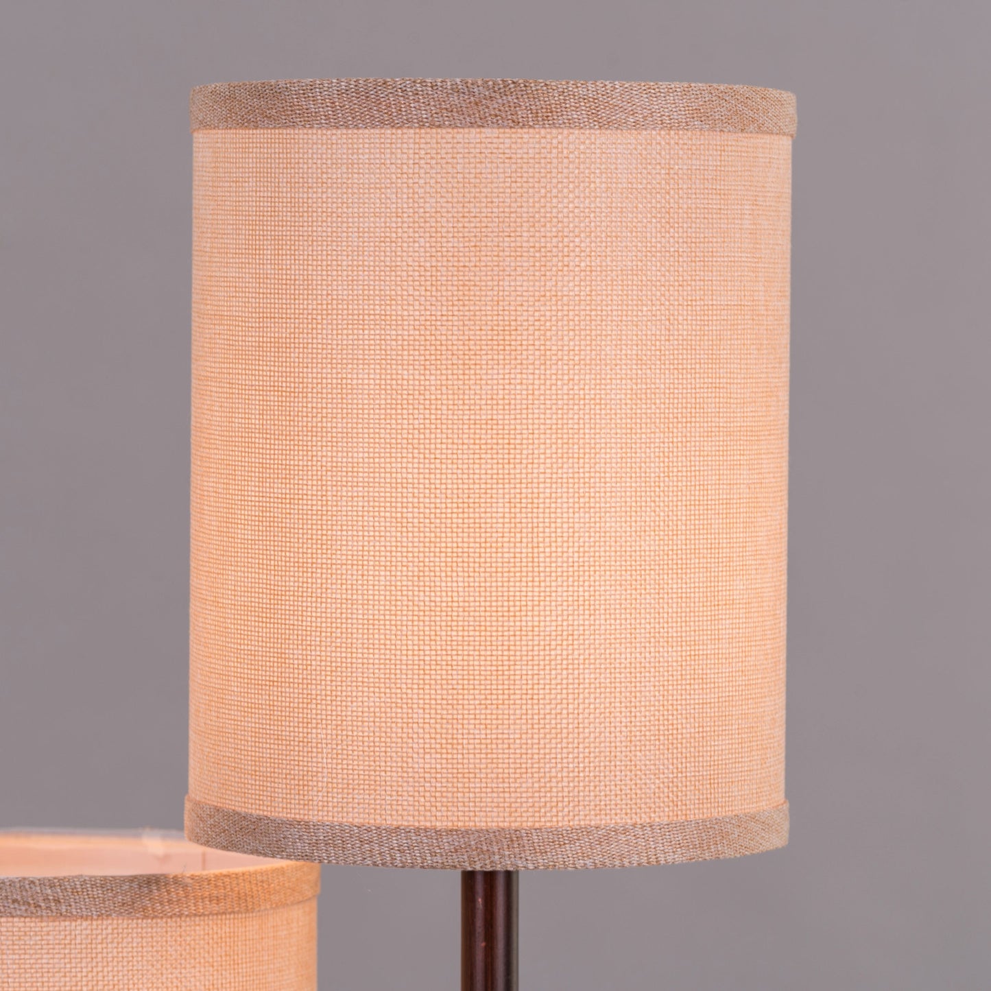 Cozy ambiance from a coffee-colored table lamp