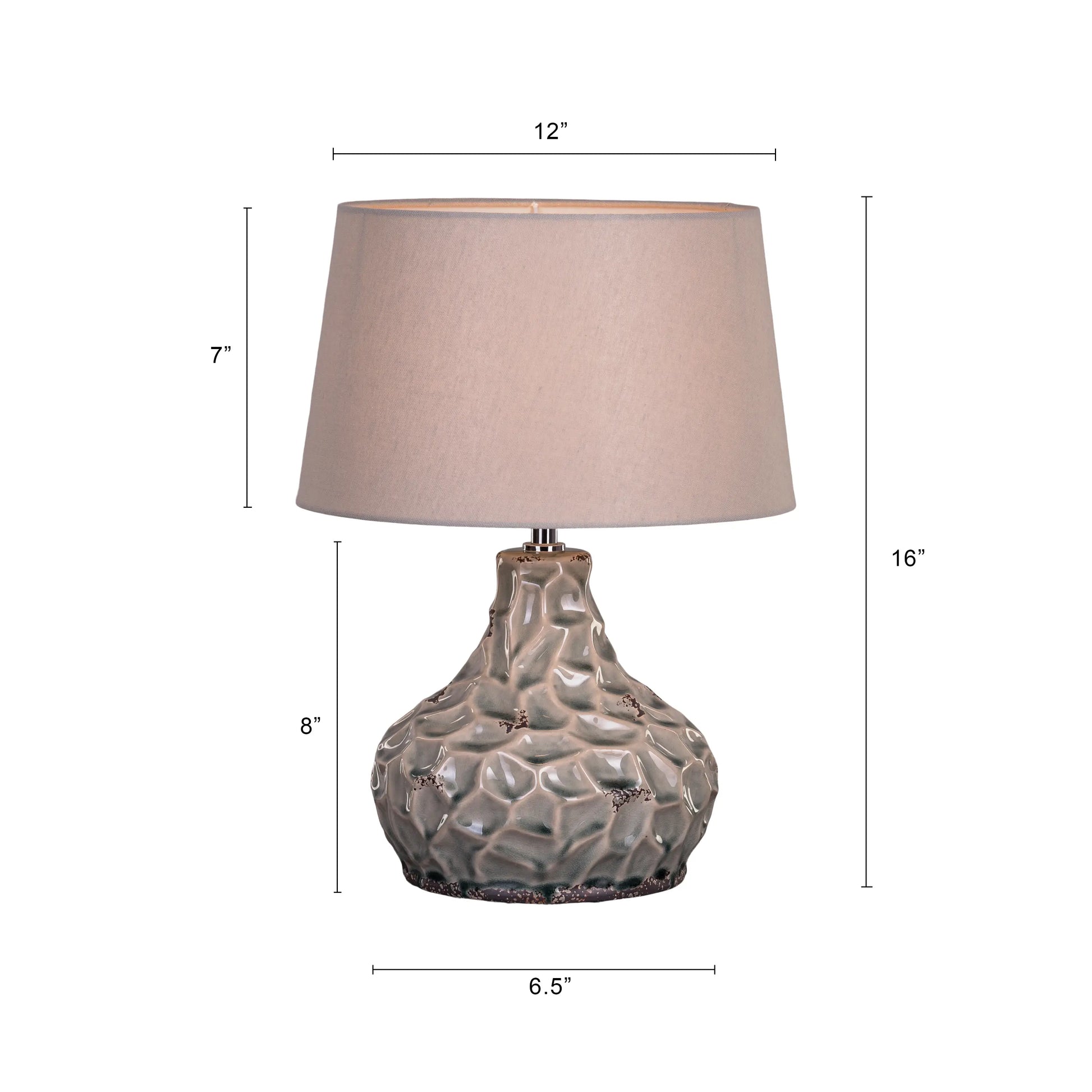 Alluring Cream Ceramic Lamp