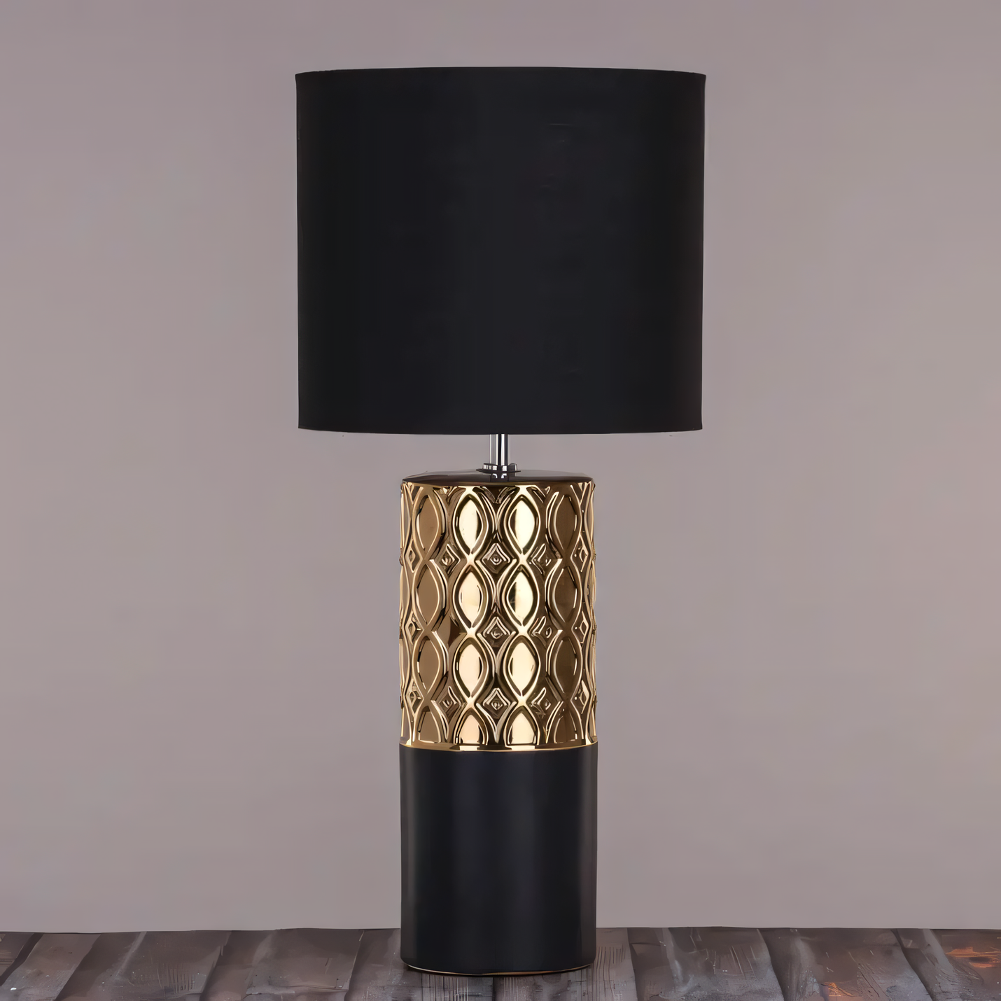 Striking ceramic lamp with a fabric shade