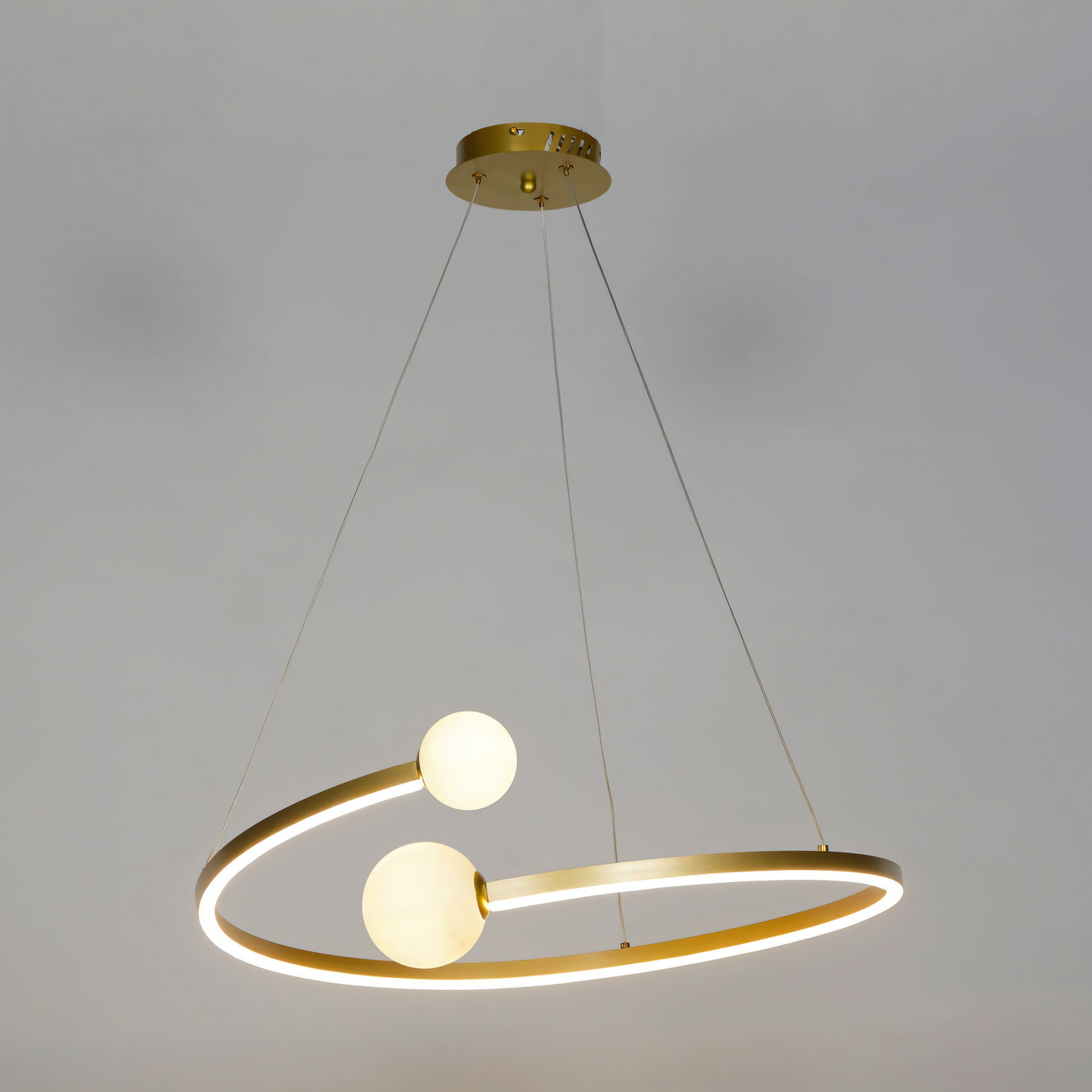 Exceptional craftsmanship and design in a versatile, high-quality jhoomar